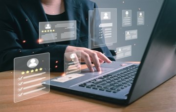 Shutterstock _2711657631